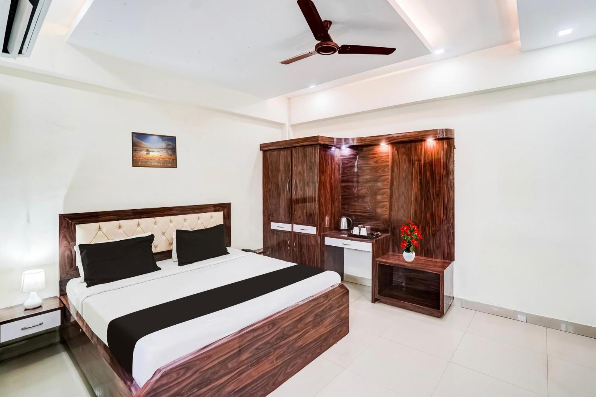 Super Hotel O Sgpgi Bijnaur Екстериор снимка