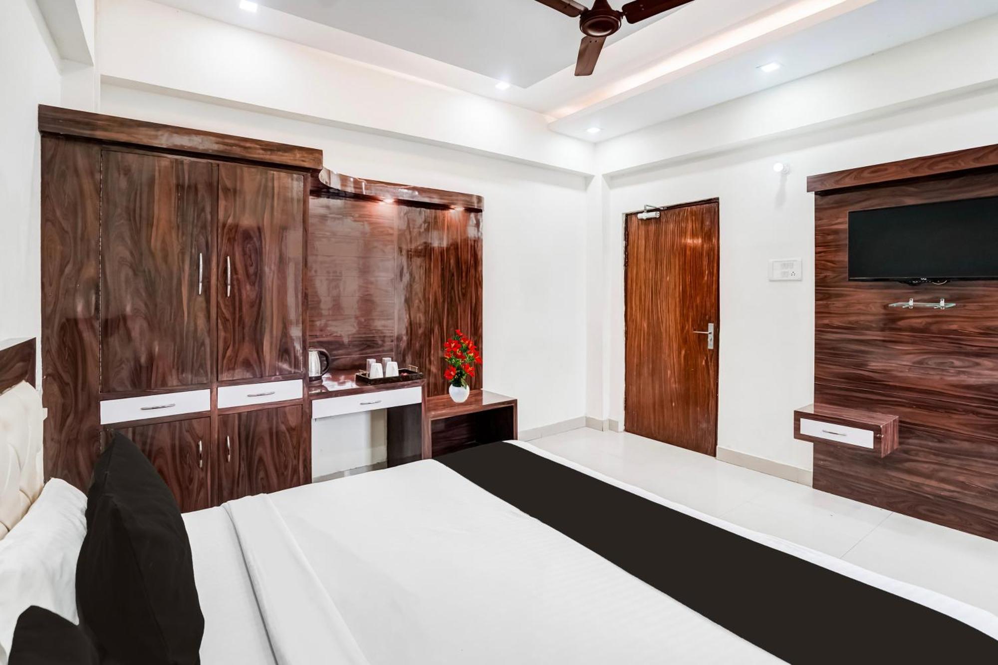 Super Hotel O Sgpgi Bijnaur Екстериор снимка
